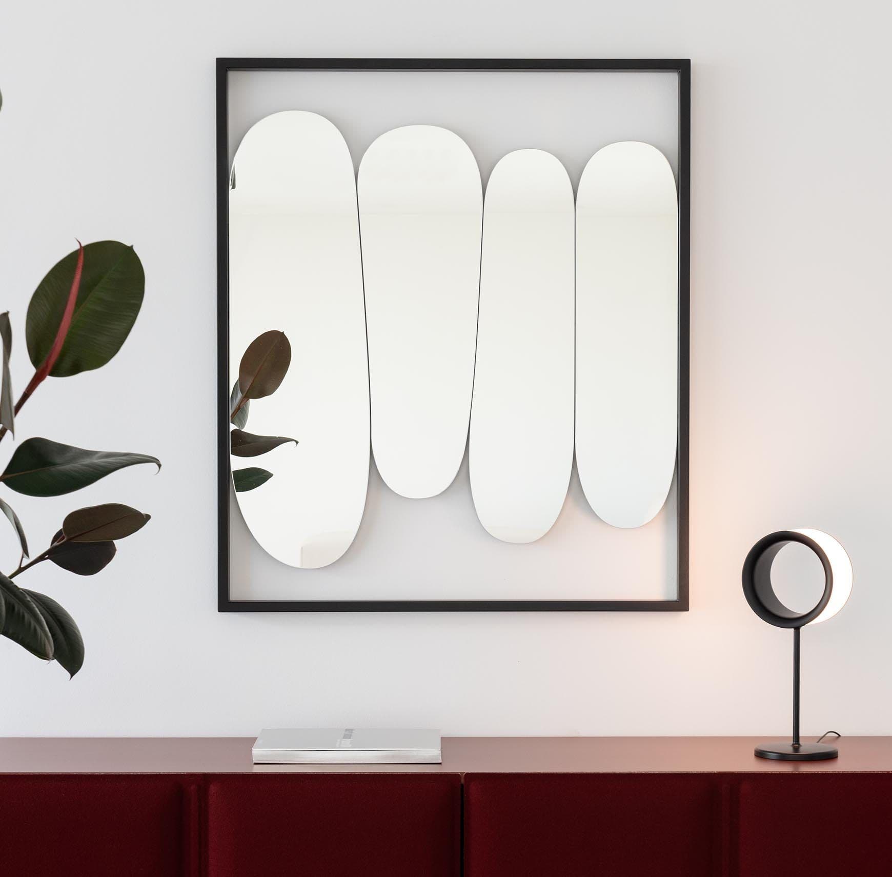 Magis, Decor