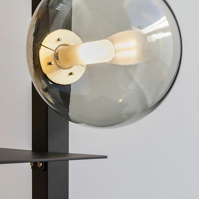 Mogg, Lighting