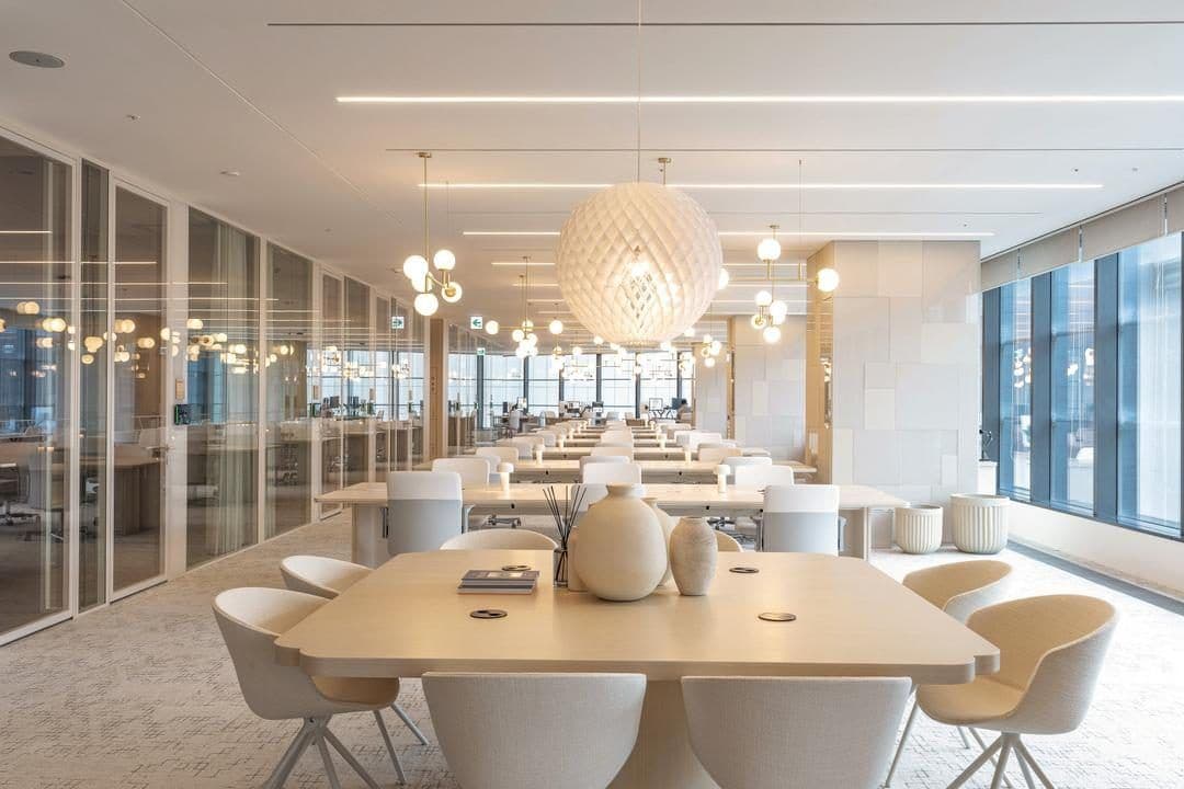 Wendelbo, Office