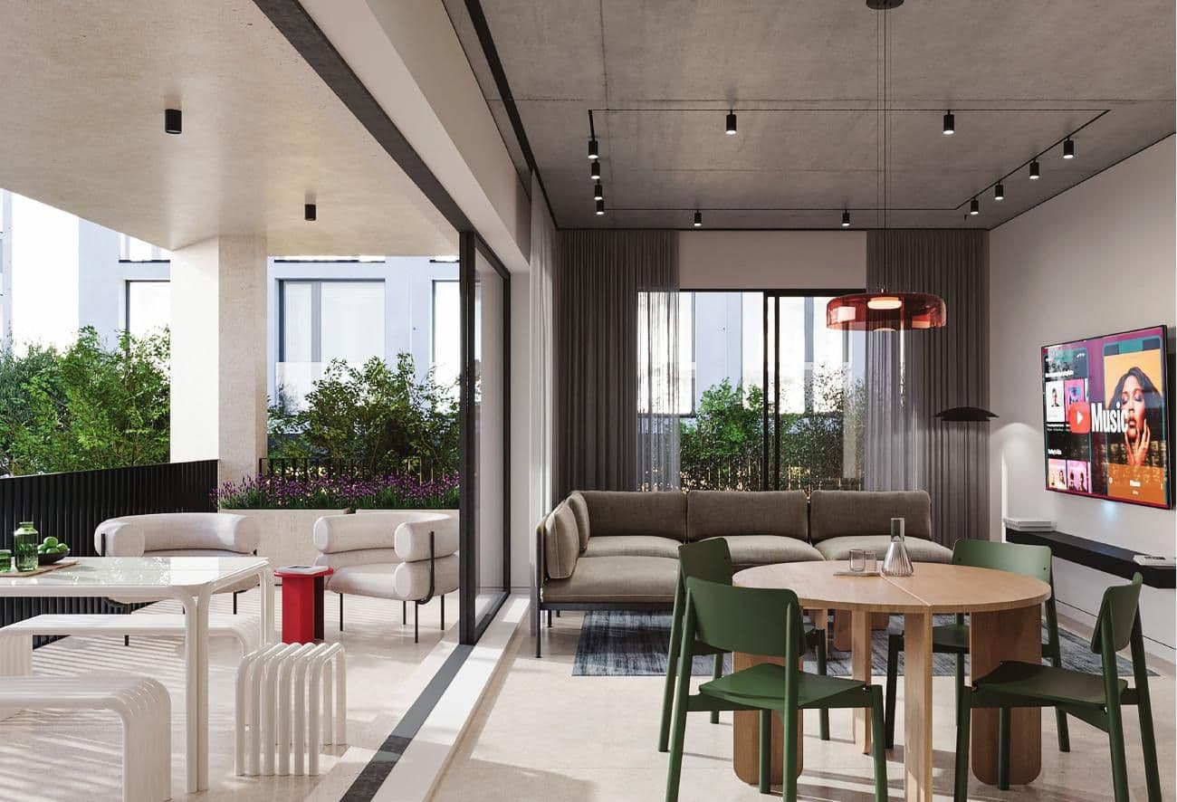 One apartment, two directions: Warm