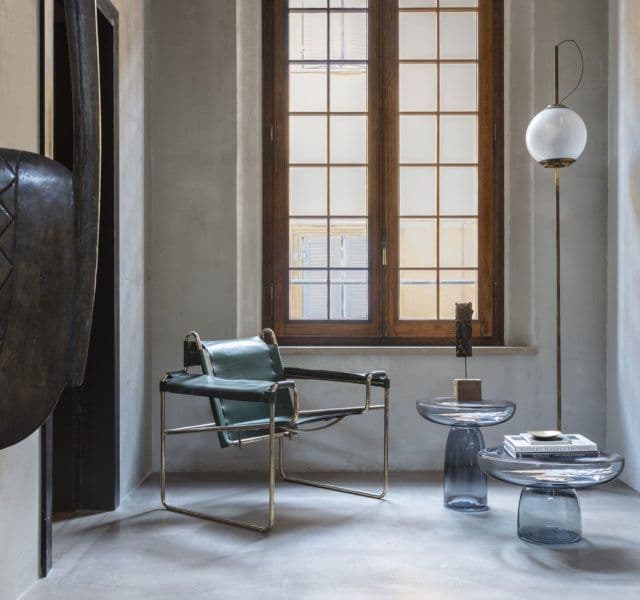 Mogg, Furniture